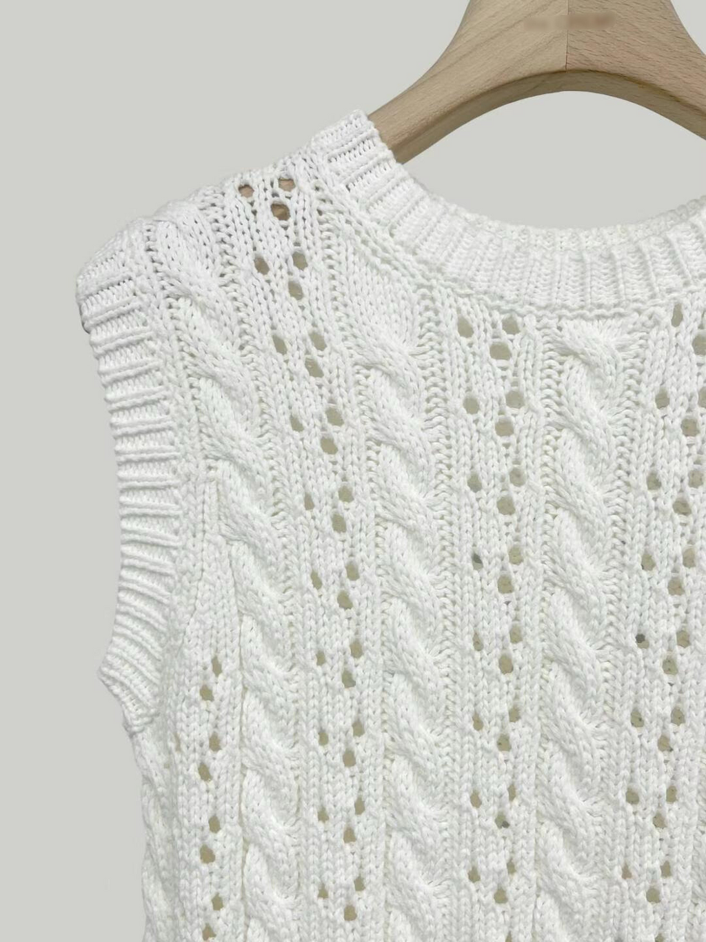Cable-knit Crochet Vest *3 Colors