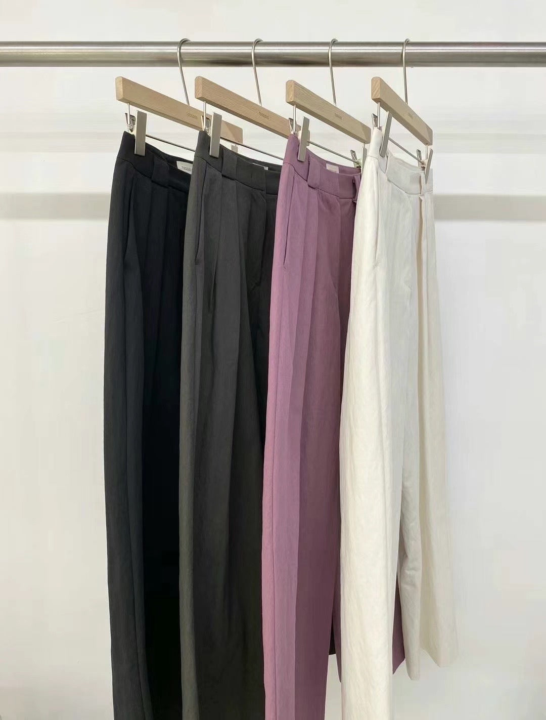 Pleated Wide-Leg Trouser *2 Colors