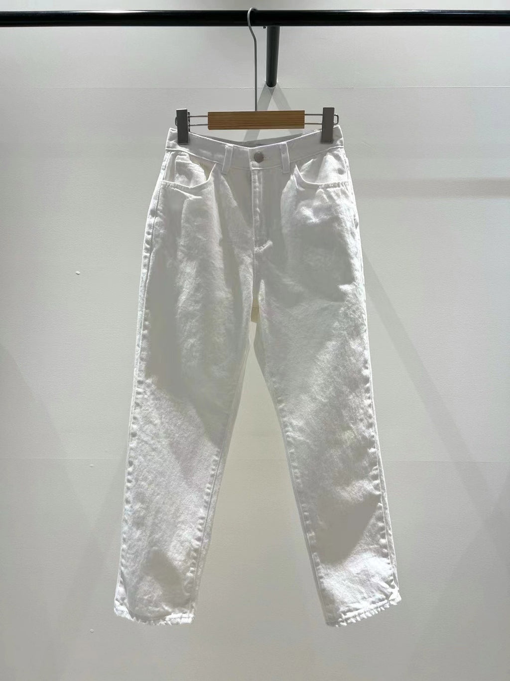 High Waist Cropped White Jeans Relaxed Fit