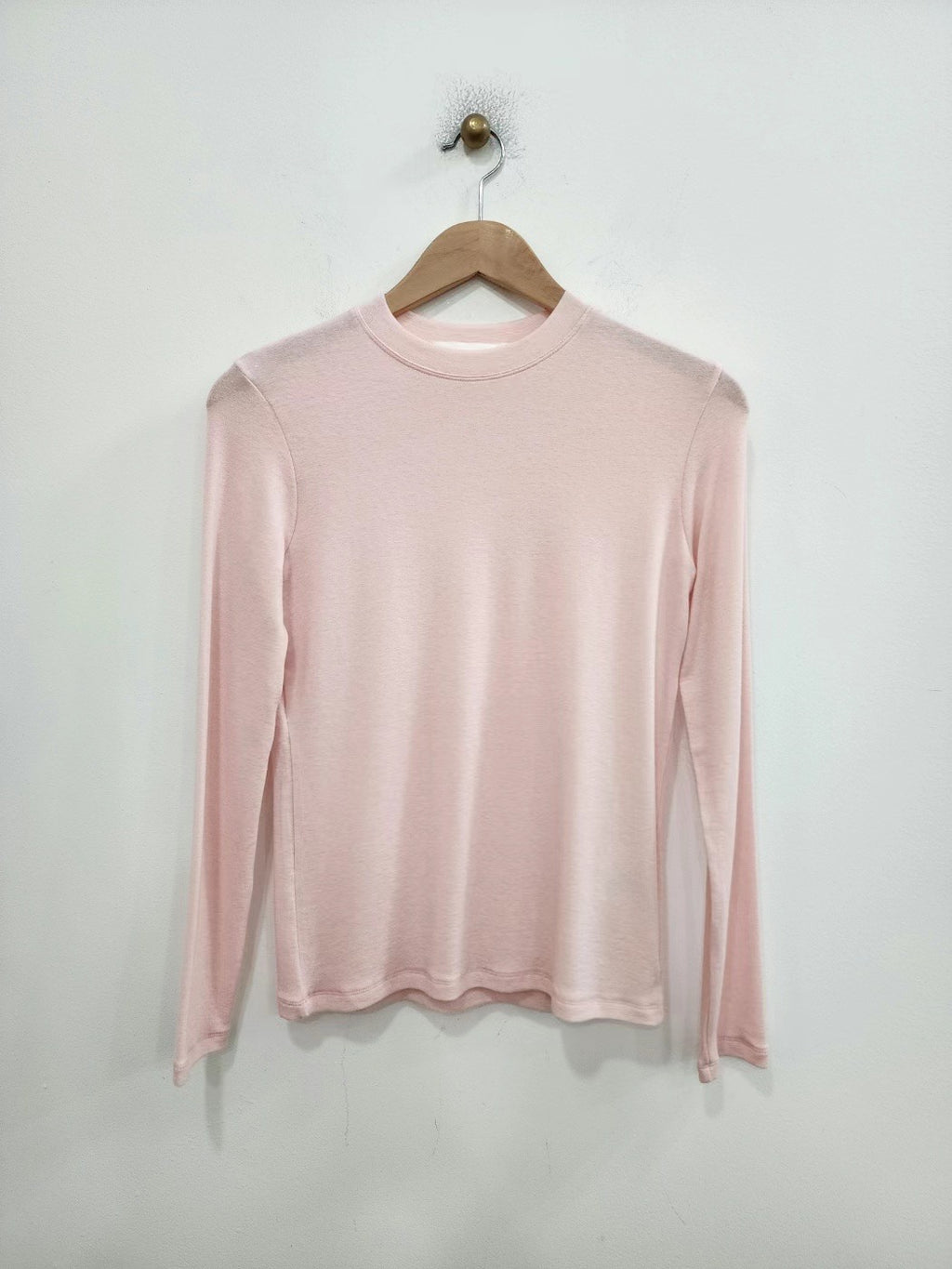Crewneck Long Sleeved Stretch Fit Top