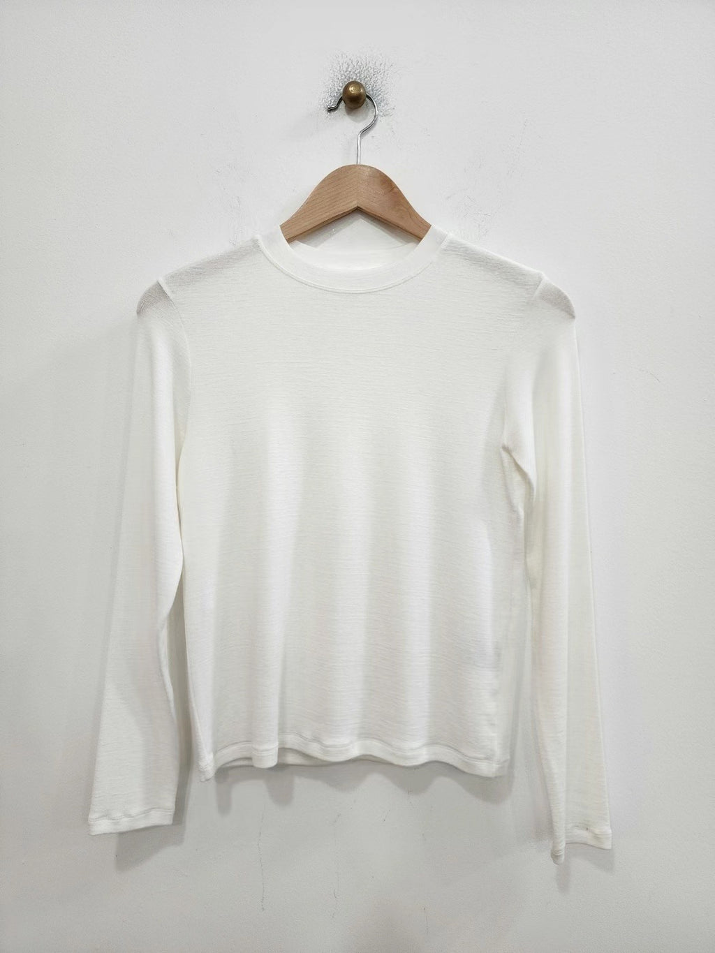 Crewneck Long Sleeved Stretch Fit Top
