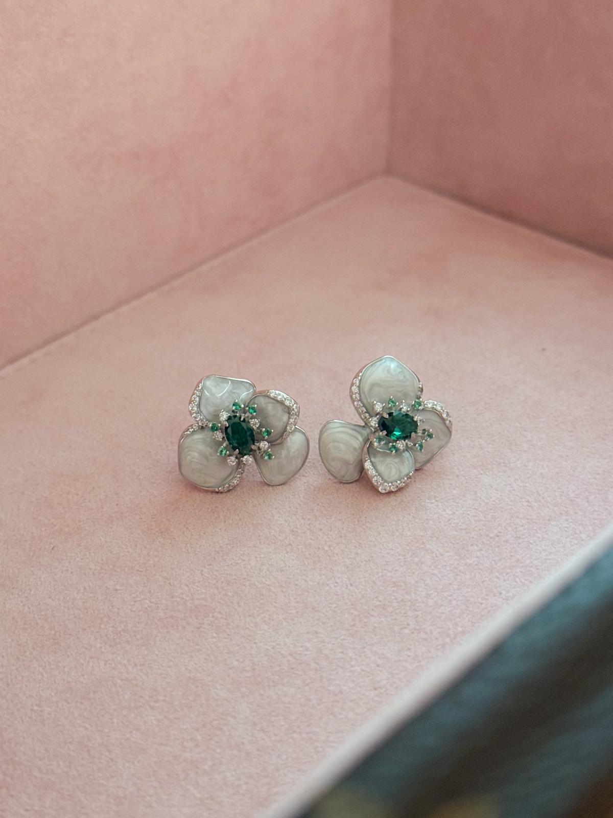 Mrs Ho Joaillerie Lacquer & Topaz Silver Flower Earrings
