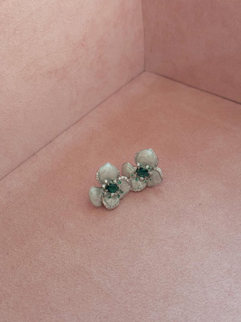 Mrs Ho Joaillerie Lacquer & Topaz Silver Flower Earrings