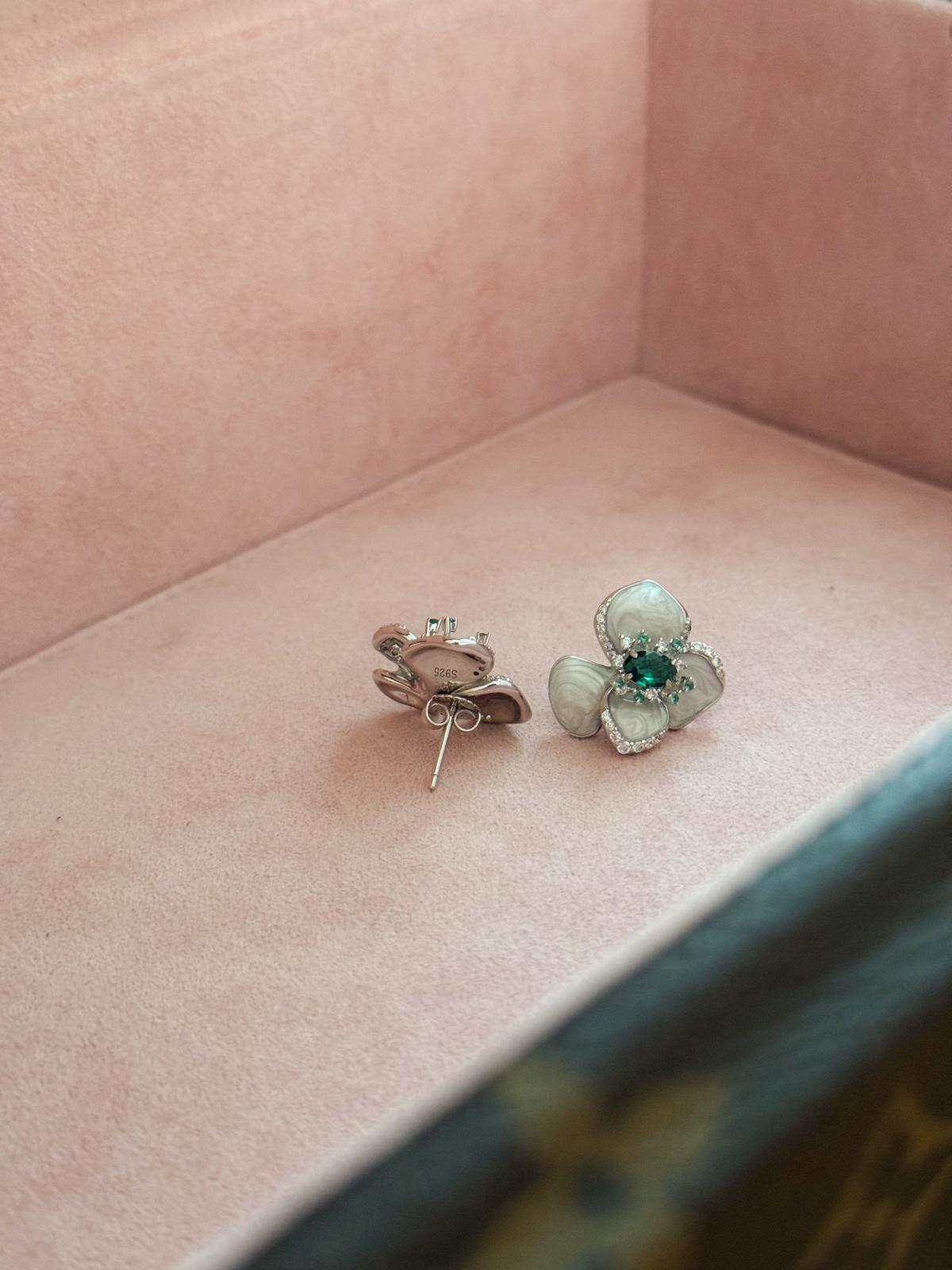Mrs Ho Joaillerie Lacquer & Topaz Silver Flower Earrings